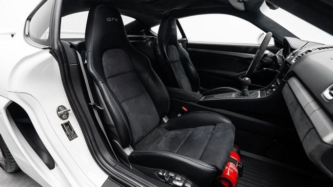 Used Porsche Cayman II (981), 3.8 l, 2016 in Dubai by Al Ain Class Motors, White color. GCC Specs | AUTO.AE