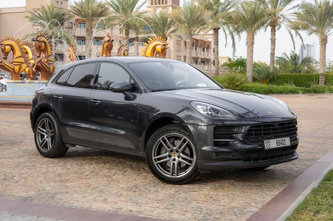 Porsche Macan GTS I Рестайлинг 2, 2021 внедорожник 5 дв. стандарт класса в Дубае от Macan Luxury Motors серый цвет | AUTO.AE