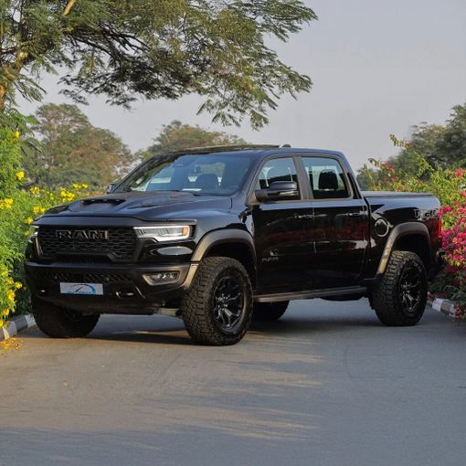 New RAM 1500 Crew Cab V Facelift, 3.0 l, 2025 in Dubai by Auto Max Group, Black color. GCC Specs | AUTO.AE