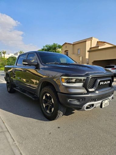 Новый RAM 1500 V, 5.7 л, 2020 в Дубае от SK Motors Серый цвет. Канадская | AUTO.AE