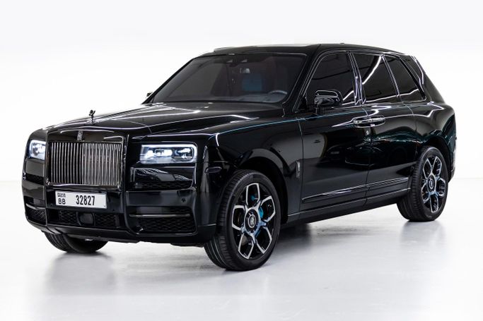 Rolls-Royce Cullinan I, 2023 внедорожник 5 дв. бизнес класса в Дубае от POF RENTAL черный цвет | AUTO.AE
