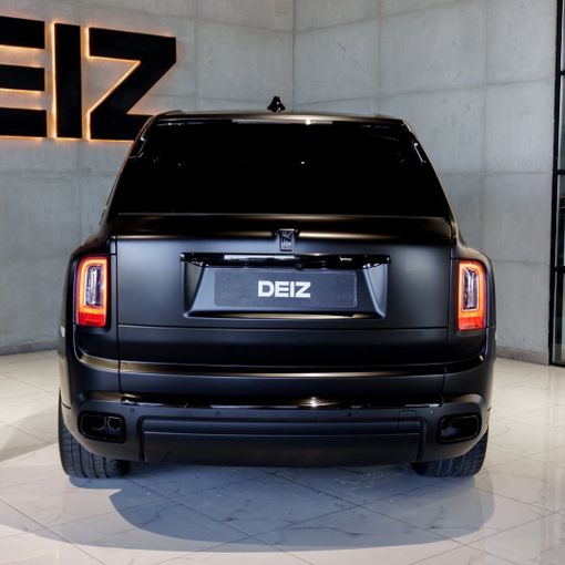 Rolls-Royce Cullinan I, 2022 внедорожник 5 дв. бизнес класса в Дубае от DEIZ черный цвет | AUTO.AE