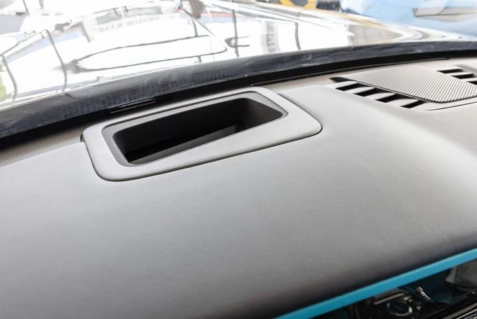 مستعملة Rolls-Royce Cullinan Black Badge I تجميل الوجه, 6.7 l, 2025 في في دبي من Laith Alobaidi Motors، اللون رمادي. المواصفات الأوروبية | AUTO.AE