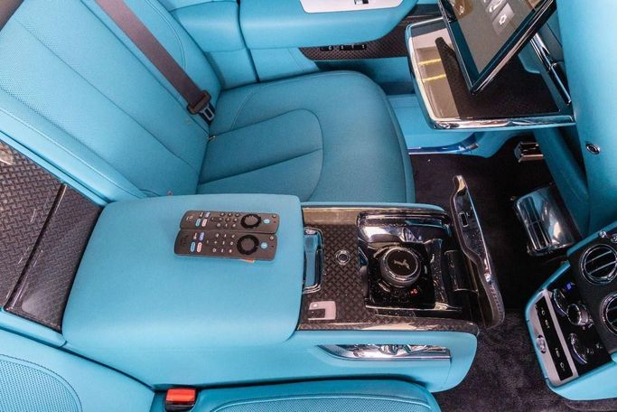 مستعملة Rolls-Royce Cullinan Black Badge I تجميل الوجه, 6.7 l, 2025 في في دبي من Laith Alobaidi Motors، اللون رمادي. المواصفات الأوروبية | AUTO.AE