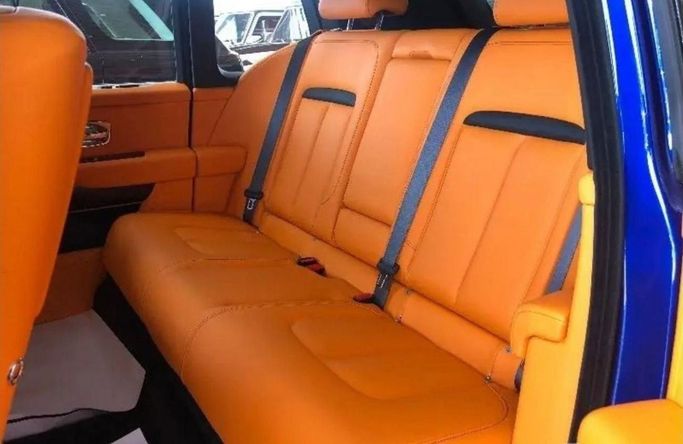 Новый Rolls-Royce Cullinan I, 6.7 л, 2024 в Дубае от Mohamed Hakim Motors Синий цвет.  | AUTO.AE