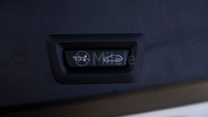 New Rolls-Royce Cullinan Black Badge I Facelift, 6.7 l, 2024 in Dubai by Milele, White color. Other | AUTO.AE