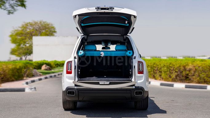 New Rolls-Royce Cullinan Black Badge I Facelift, 6.7 l, 2024 in Dubai by Milele, White color. Other | AUTO.AE