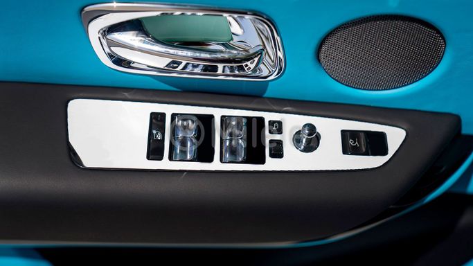 New Rolls-Royce Cullinan Black Badge I Facelift, 6.7 l, 2024 in Dubai by Milele, White color. Other | AUTO.AE