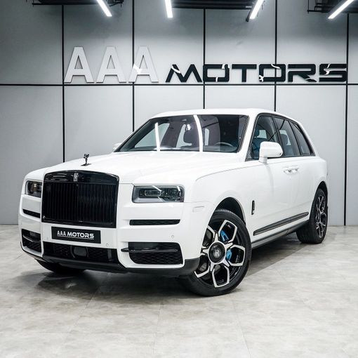 Подержанный Rolls-Royce Cullinan I, 6.7 л, 2022 в Дубае от AAA Motors Белый цвет. GCC | AUTO.AE