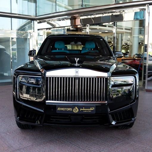 Used Rolls-Royce Cullinan I Facelift, 6.7 l, 2025 in Dubai by Q Motors, Black color. Japanese Specs | AUTO.AE