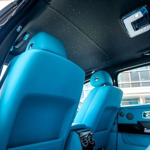 Used Rolls-Royce Cullinan I Facelift, 6.7 l, 2025 in Dubai by Q Motors, Black color. Japanese Specs | AUTO.AE