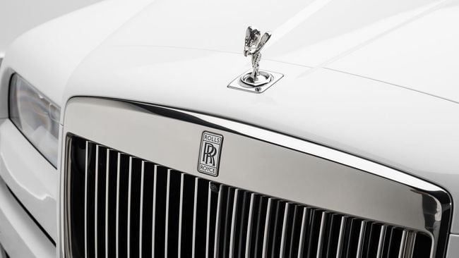Used Rolls-Royce Cullinan I, 6.7 l, 2019 in Dubai by Al Ain Class Motors, White color. GCC Specs | AUTO.AE