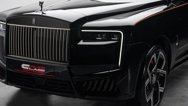 New Rolls-Royce Cullinan Black Badge I Facelift, 6.7 l, 2025 in Dubai by Al Ain Class Motors, Black color. GCC Specs | AUTO.AE