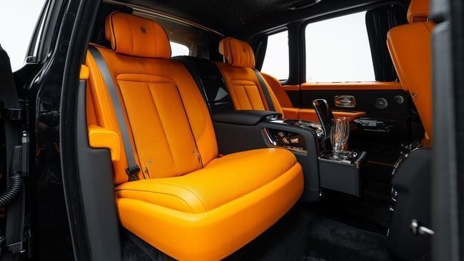 Used Rolls-Royce Cullinan Black Badge I Facelift, 6.7 l, 2025 in Dubai by Al Ain Class Motors, Black color. GCC Specs | AUTO.AE