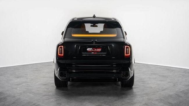 Used Rolls-Royce Cullinan Black Badge I Facelift, 6.7 l, 2025 in Dubai by Al Ain Class Motors, Black color. GCC Specs | AUTO.AE
