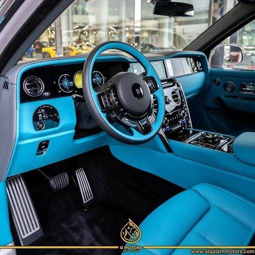 New Rolls-Royce Cullinan I Facelift, 6.7 l, 2025 in Dubai by Q Motors, White color. European Specs | AUTO.AE