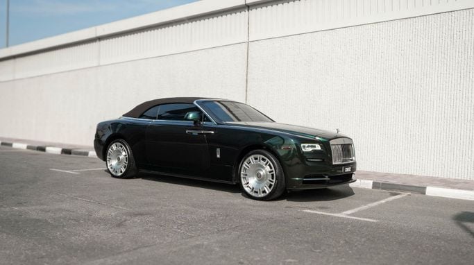 Rolls-Royce Dawn, 2020 кабриолет бизнес класса в Дубае от DEIZ зеленый цвет | AUTO.AE