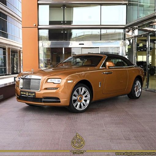 Подержанный Rolls-Royce Dawn, 6.6 л, 2017 в Дубае от Q Motors Бронзовый цвет. GCC | AUTO.AE