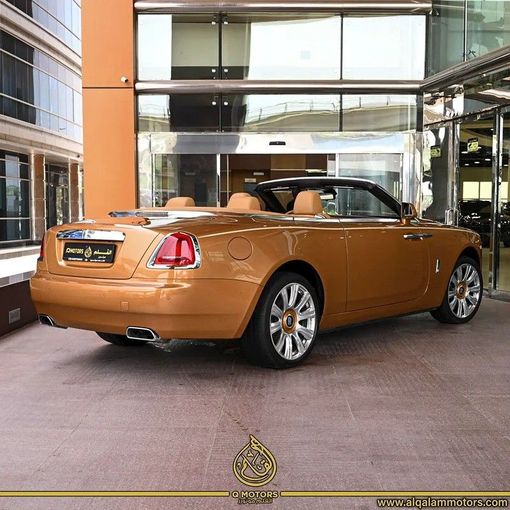 Подержанный Rolls-Royce Dawn, 6.6 л, 2017 в Дубае от Q Motors Бронзовый цвет. GCC | AUTO.AE