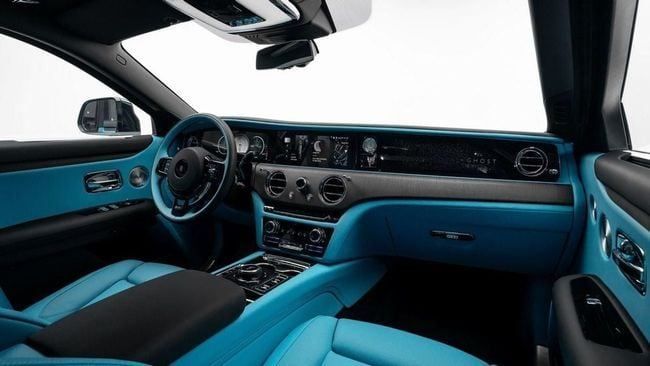 New Rolls-Royce Ghost II Facelift (Series II), 6.7 l, 2025 in Dubai by Al Ain Class Motors, Black color. GCC Specs | AUTO.AE