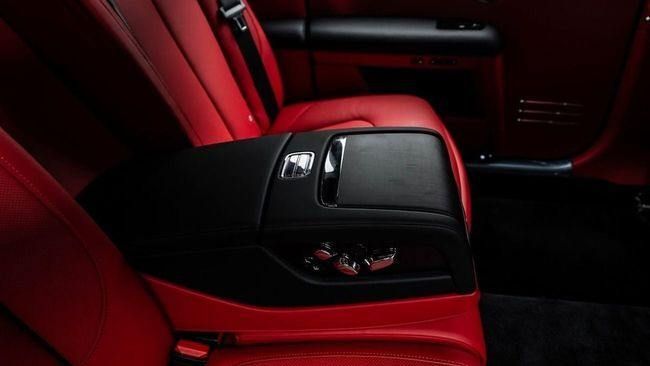 New Rolls-Royce Ghost II Facelift (Series II), 6.7 l, 2025 in Dubai by Al Ain Class Motors, Black color. GCC Specs | AUTO.AE