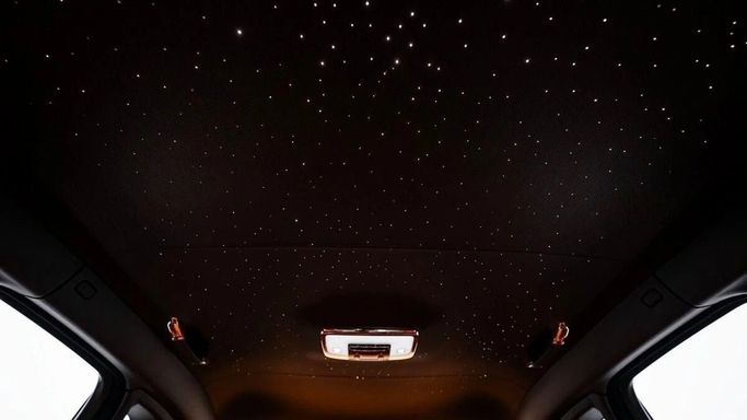 Новый Rolls-Royce Ghost Black Badge II, 6.7 л, 2024 в Дубае от Al Ain Class Motors Серебристый цвет. GCC | AUTO.AE