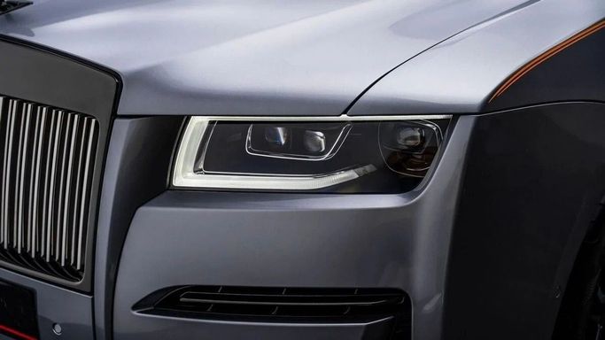Новый Rolls-Royce Ghost Black Badge II, 6.7 л, 2024 в Дубае от Al Ain Class Motors Серебристый цвет. GCC | AUTO.AE
