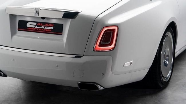 New Rolls-Royce Phantom VIII, 6.7 l, 2025 in Dubai by Al Ain Class Motors, White color. GCC Specs | AUTO.AE
