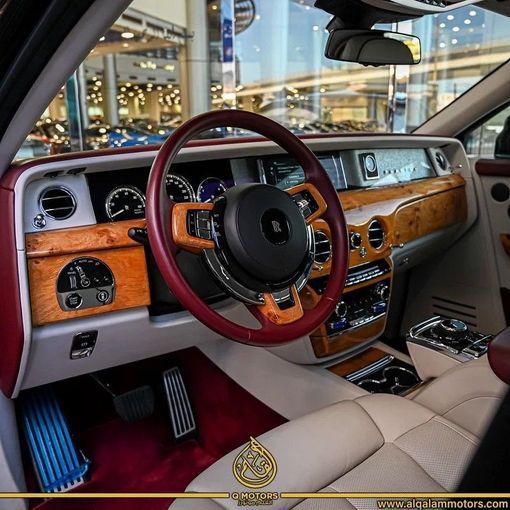 Used Rolls-Royce Phantom VIII, 6.7 l, 2019 in Dubai by Q Motors, Black color. GCC Specs | AUTO.AE
