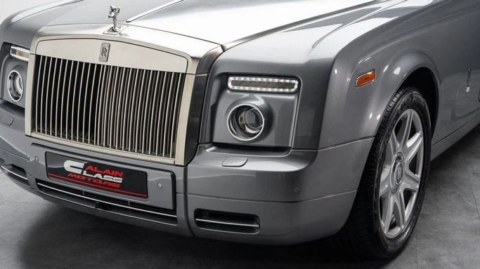 Used Rolls-Royce Phantom VII, 6.7 l, 2009 in Dubai by Al Ain Class Motors, Grey color. GCC Specs | AUTO.AE