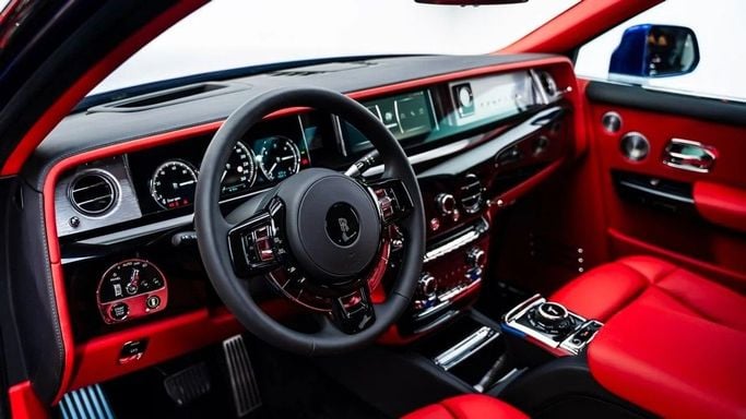 Новый Rolls-Royce Phantom VIII, 6.7 л, 2024 в Дубае от Al Ain Class Motors Синий цвет. GCC | AUTO.AE