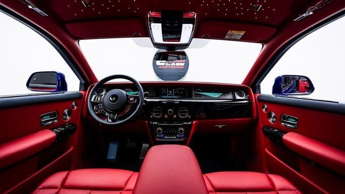 Новый Rolls-Royce Phantom VIII, 6.7 л, 2024 в Дубае от Al Ain Class Motors Синий цвет. GCC | AUTO.AE