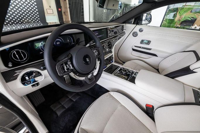 جديدة Rolls-Royce Spectre, 2025 في في دبي من Laith Alobaidi Motors، اللون أسود. المواصفات الأوروبية | AUTO.AE