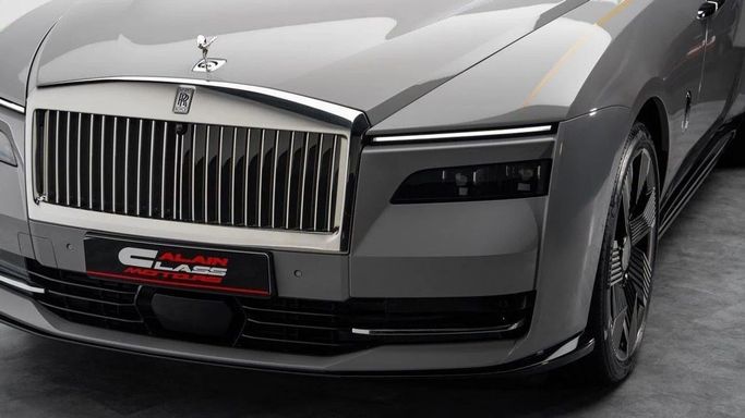 Used Rolls-Royce Spectre, 2024 in Dubai by Al Ain Class Motors, Grey color. GCC Specs | AUTO.AE