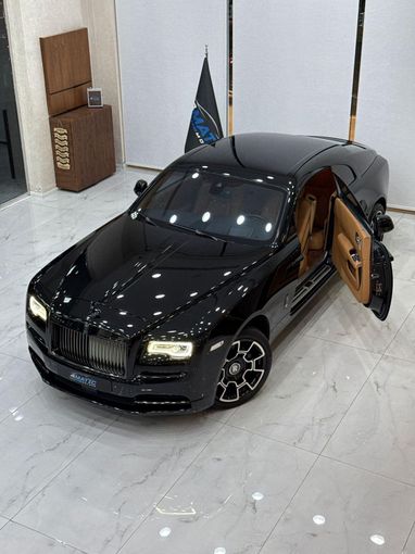 Used Rolls-Royce Wraith Black Badge, 6.6 l, 2018 in Dubai by 4 Matic Motors, Black color. GCC Specs | AUTO.AE