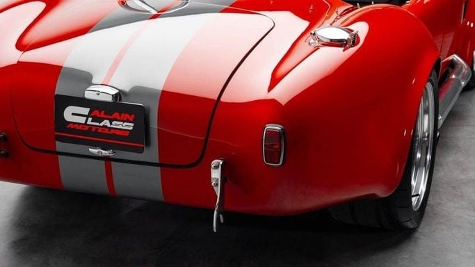 Подержанный Shelby Cobra I, 5 л, 1965 в Дубае от Al Ain Class Motors Красный цвет. Американская | AUTO.AE