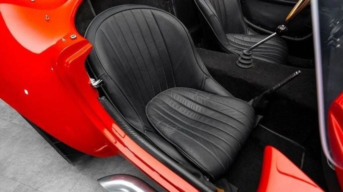 Подержанный Shelby Cobra I, 5 л, 1965 в Дубае от Al Ain Class Motors Красный цвет. Американская | AUTO.AE