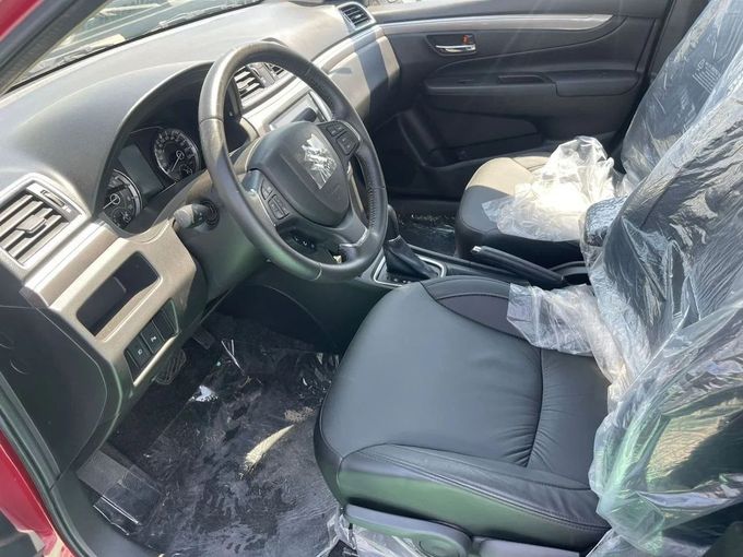 Новый Suzuki Ciaz I Рестайлинг, 1.5 л, 2025 в Дубае от Mohamed Hakim Motors Красный цвет. Other | AUTO.AE