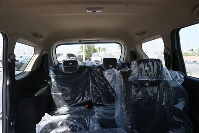 Новый Suzuki Ertiga II, 1.5 л, 2025 в Дубае от Mohamed Hakim Motors Серебристый цвет. Other | AUTO.AE