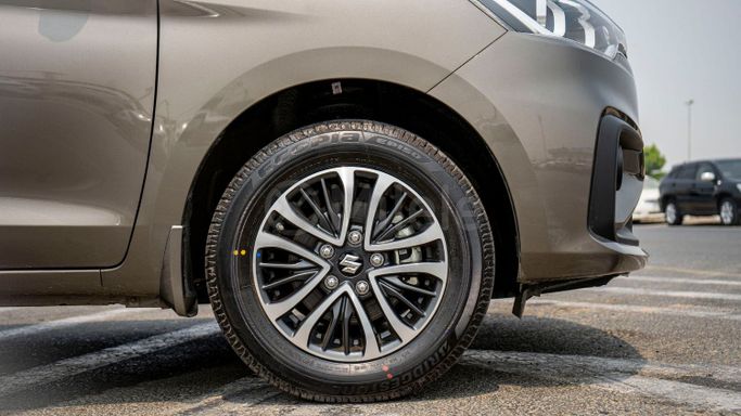 New Suzuki Ertiga II, 1.5 l, 2025 in Dubai by Milele, Grey color. Other | AUTO.AE