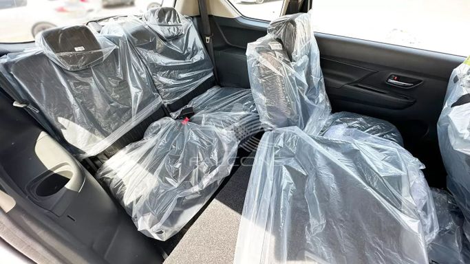Новый Suzuki Ertiga II Рестайлинг, 1.5 л, 2025 в Дубае от Falcons GT Motors FZCO Белый цвет. Other | AUTO.AE