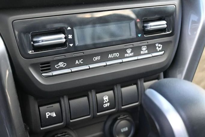 Новый Suzuki Grand Vitara III, 1.5 л, 2025 в Дубае от Mohamed Hakim Motors Белый цвет. GCC | AUTO.AE