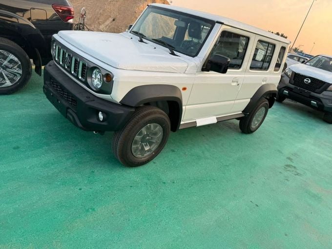 Новый Suzuki Jimny IV, 1.5 л, 2025 в Дубае от Mohamed Hakim Motors Белый цвет. Other | AUTO.AE