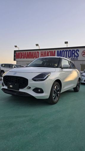 Новый Suzuki Swift V Рестайлинг, 1.2 л, 2025 в Дубае от Mohamed Hakim Motors Белый цвет. GCC | AUTO.AE