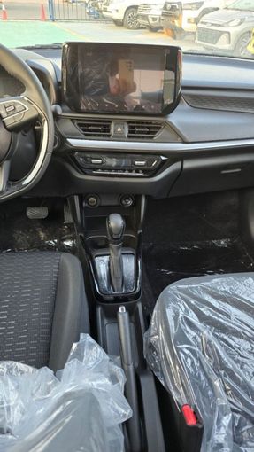 Новый Suzuki Swift V, 1.2 л, 2025 в Дубае от Mohamed Hakim Motors Красный цвет. Other | AUTO.AE