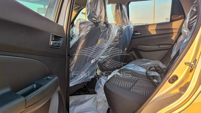 Новый Suzuki Swift V Рестайлинг, 1.2 л, 2023 в Дубае от Falcons GT Motors FZCO Бежевый цвет. Other | AUTO.AE