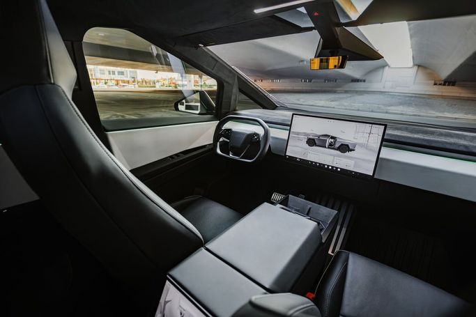 Tesla Cybertruck Cyberbeast, 2024 пикап двойная кабина электро класса в Дубае от AVA car rental черный цвет | AUTO.AE