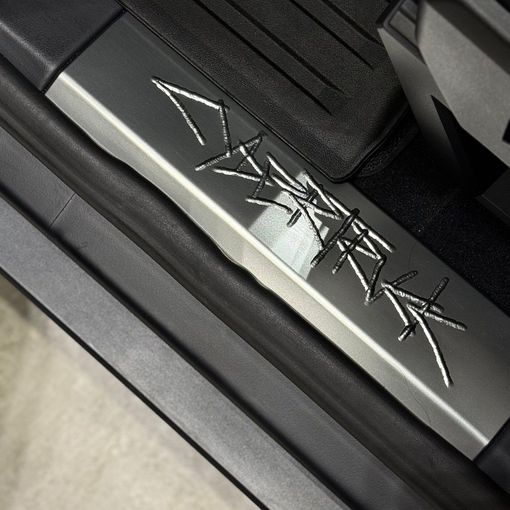 Новый Tesla Cybertruck Cyberbeast, 2025 в Дубае от AAA Motors Серебристый цвет. Other | AUTO.AE