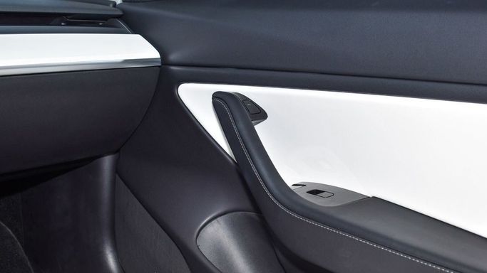Used Tesla Model 3 Performance I, 2020 in Dubai by Lahbab Motors, Grey color. Other | AUTO.AE