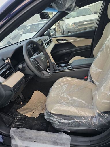 New Toyota Camry IX (XV80), 2.5 l, 2025 in Dubai by Mohamed Hakim Motors, Black color. GCC Specs | AUTO.AE